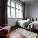 Stara Apteka Pensión 3*