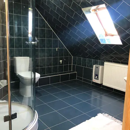 Stara Apteka בית הארחה