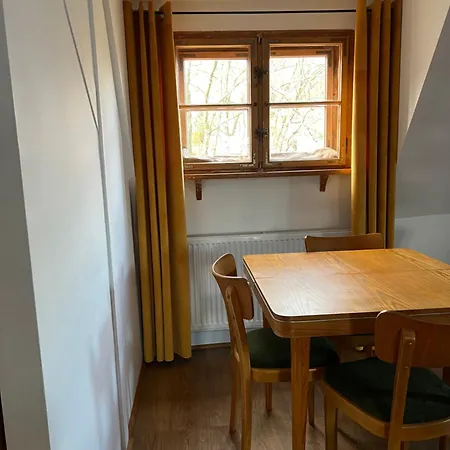 Stara Apteka בית הארחה Srebrna Góra